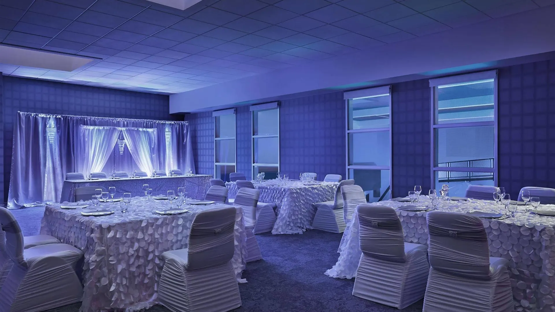 Aloft Hotel Calgary University