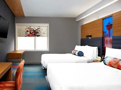 Aloft Hotel Calgary University 4*,