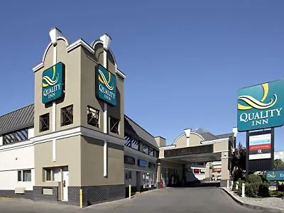 Aloft Hotel Calgary University 4*,